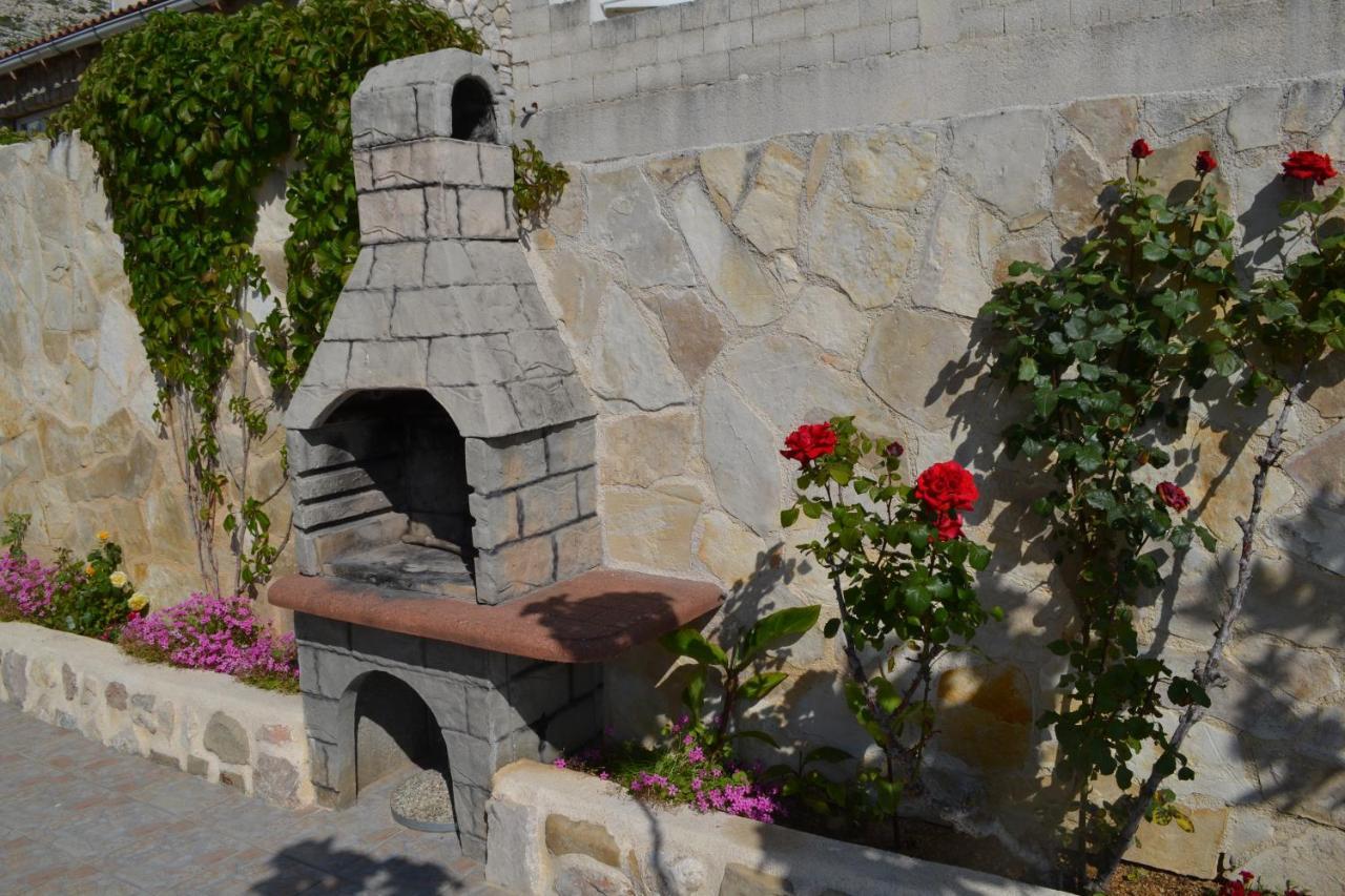 Apartment Lora Pag Town Zewnętrze zdjęcie